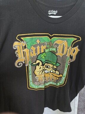 St. Patrick's 'Hair of the Dog' Graphic Tee - Black with Green & Gold Print